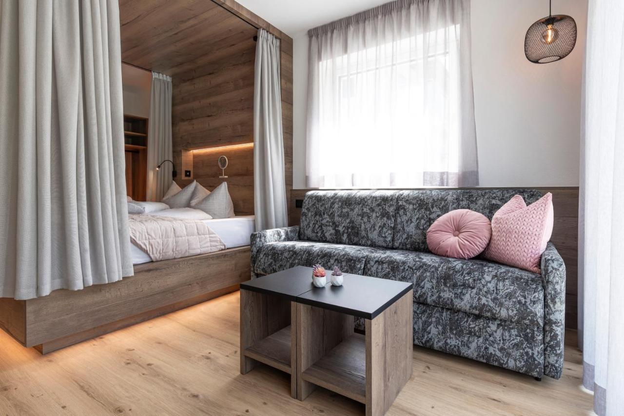 Bergmadl Apartments Neustift im Stubaital Eksteriør bilde