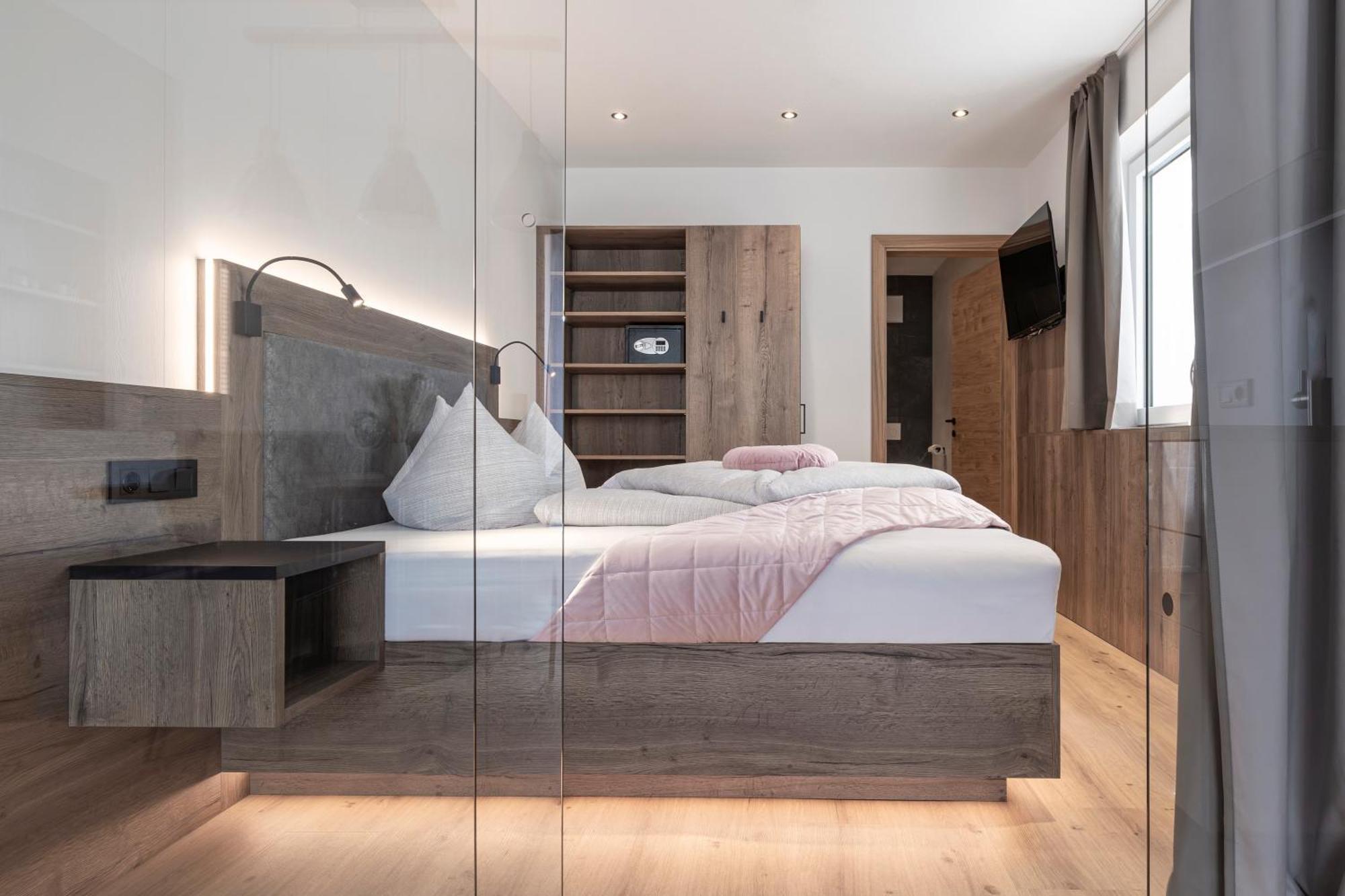 Bergmadl Apartments Neustift im Stubaital Eksteriør bilde